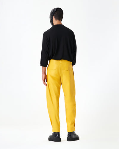 黄色小牛皮带标志长裤 